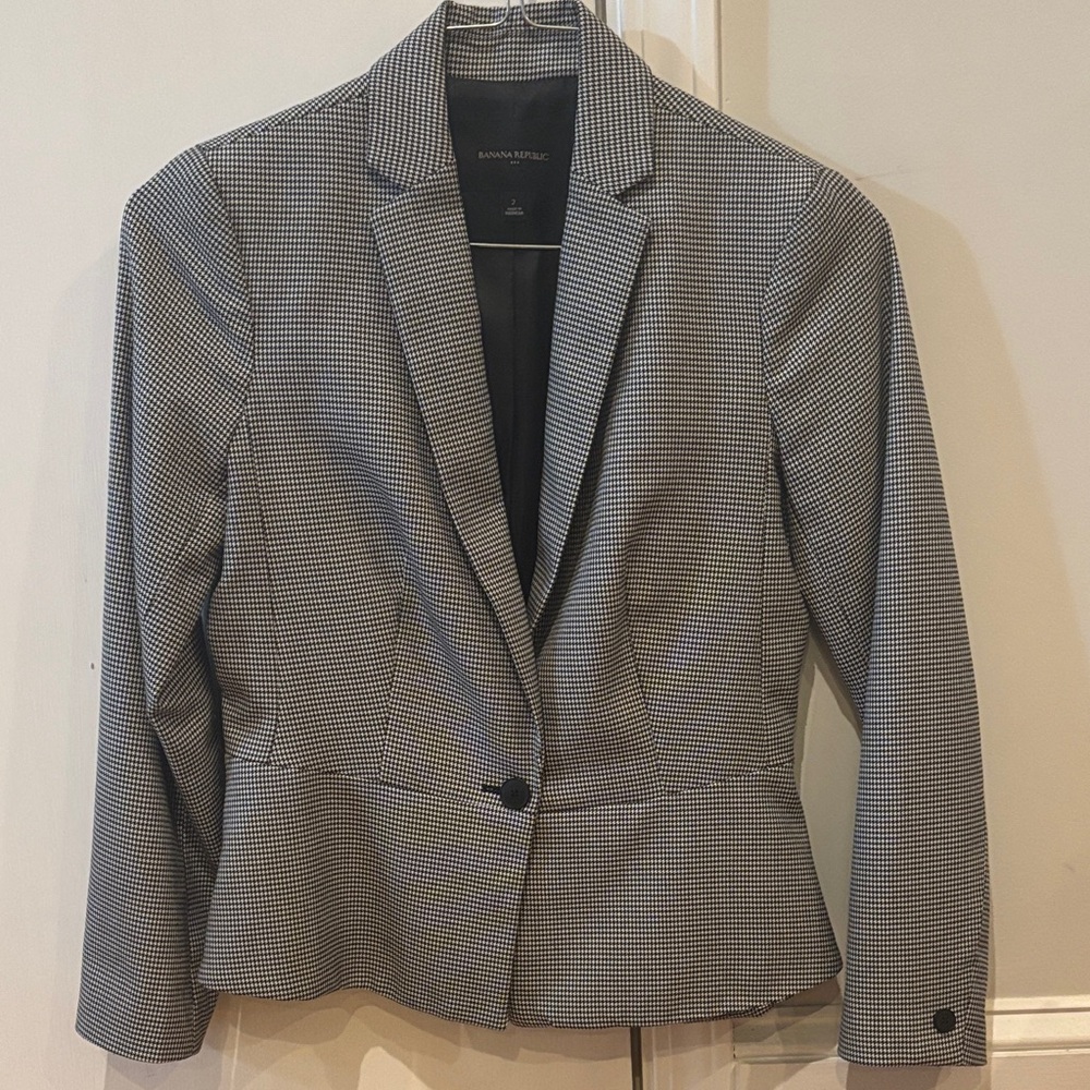 Banana Republic Size 2 Women's Black and White Checkered Blazer